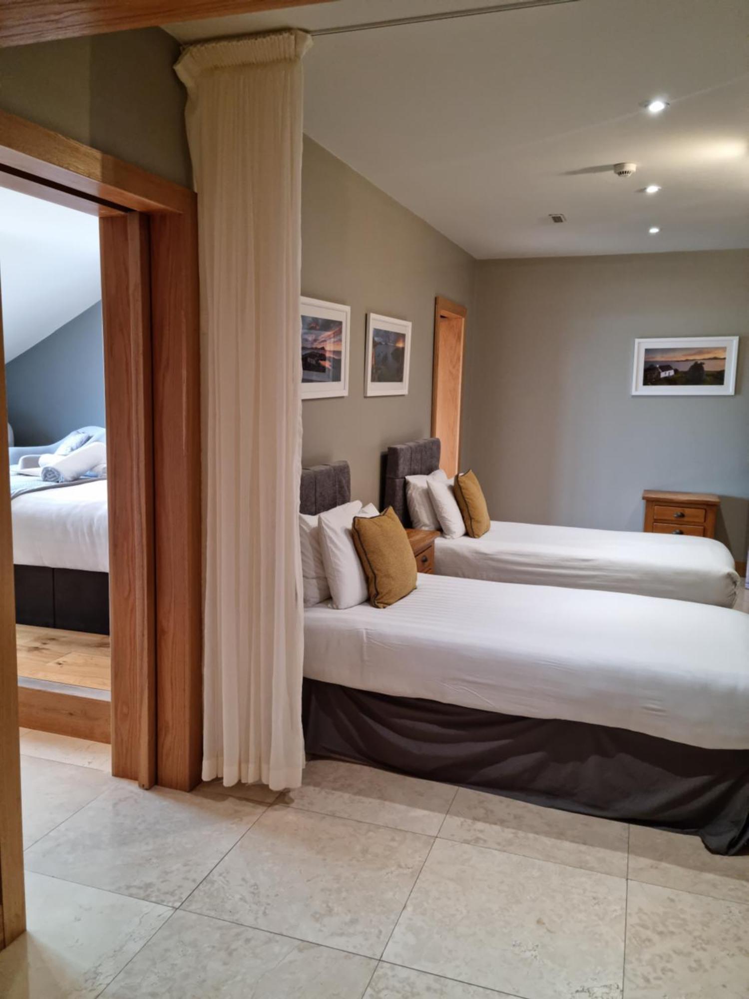 Fab View (Adults Only) Hotel Dingle Szoba fotó